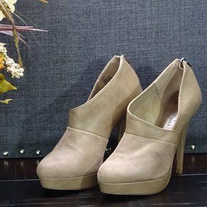 Tan Steve Madden Boots